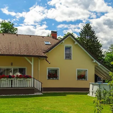 Four Bedroom Holiday In Vakantiehuis Recica ob Savinji