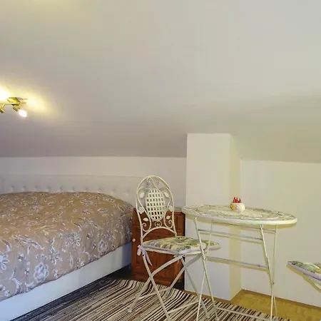 Vakantiehuis Four Bedroom Holiday In *