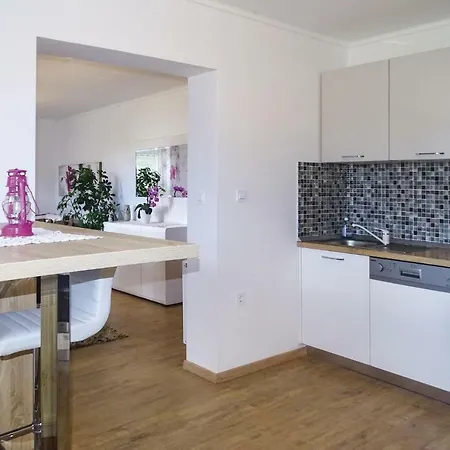 Four Bedroom Holiday In Vakantiehuis