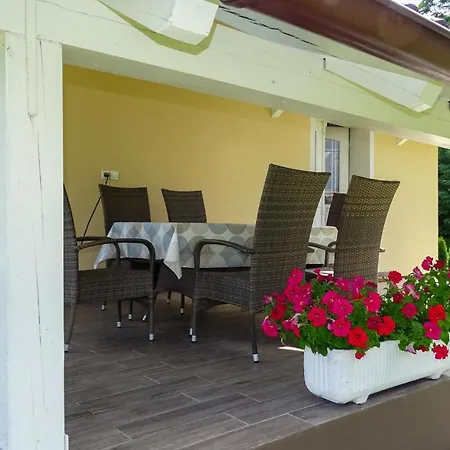 Four Bedroom Holiday In *