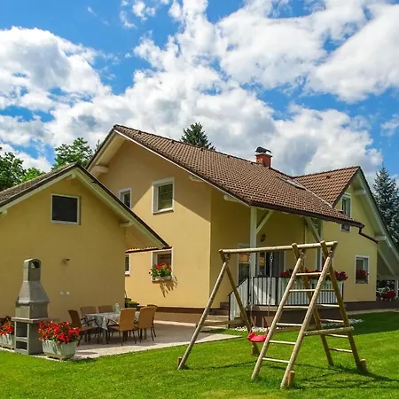 Four Bedroom Holiday In Recica ob Savinji